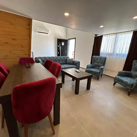 Tayla 아파트호텔